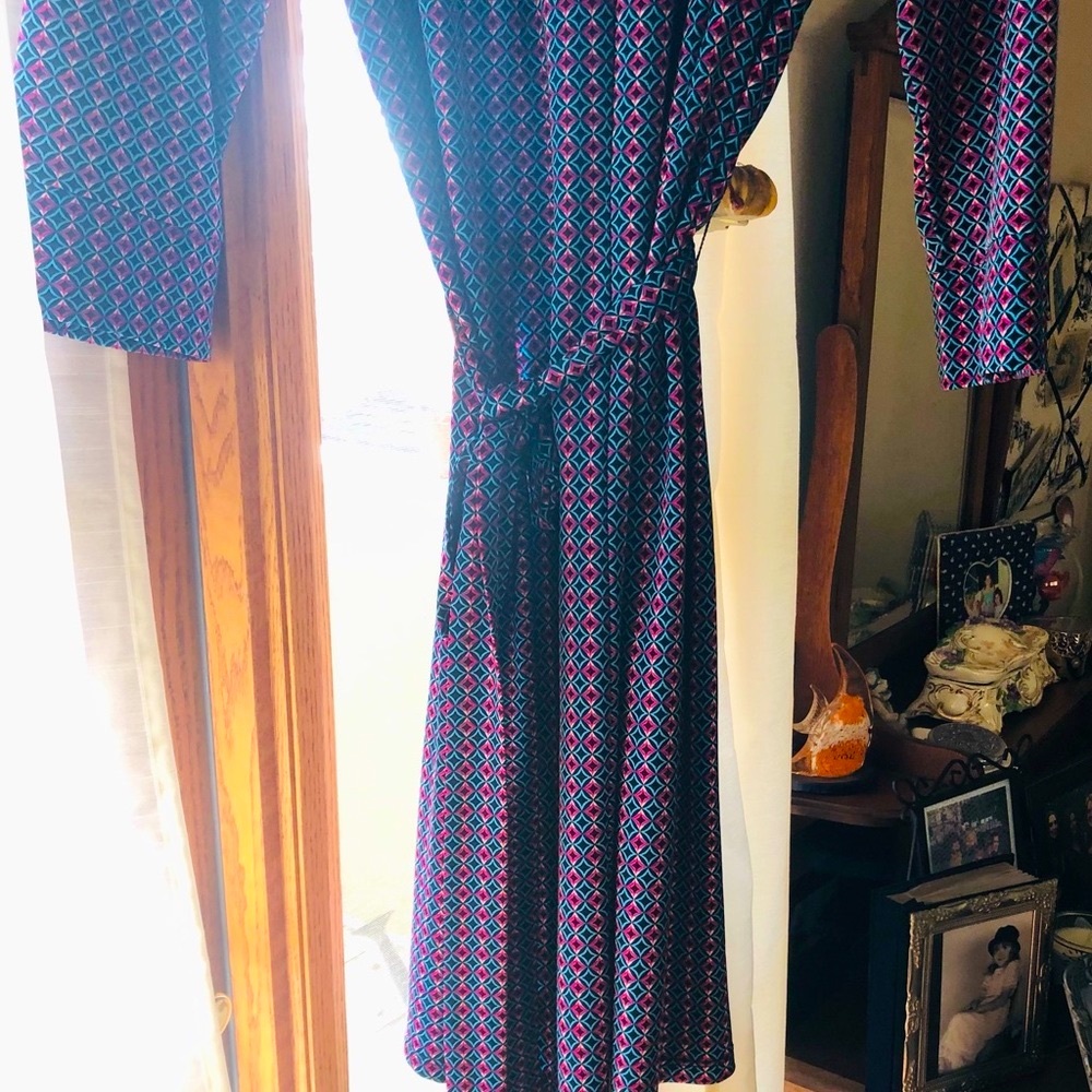 💜🦋👗BRINA & EM Colorful, soft and dressy. EUC. Color palette is beautiful - Picture 5 of 8
